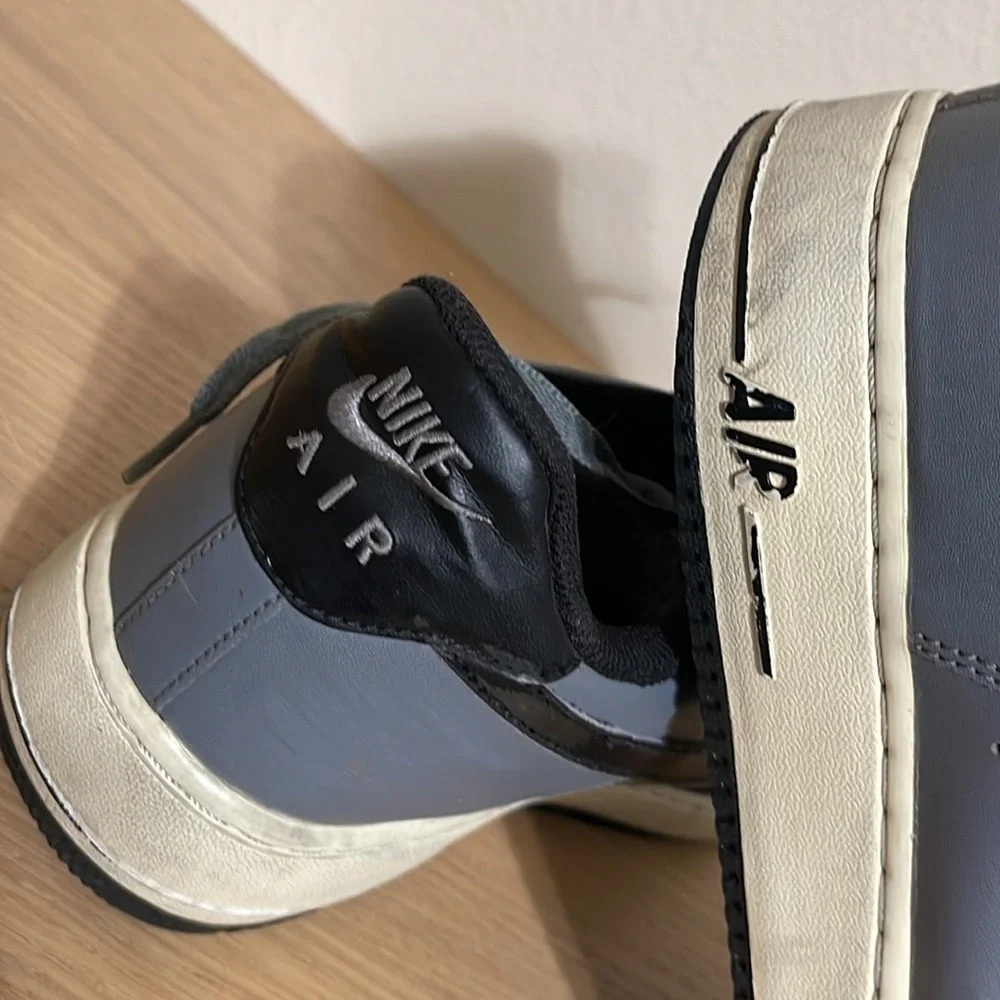 2015 Nike Air Force 1 Low Cool Grey Black White Rare 488298-086 Mens Size 10.5 - Picture 14 of 14